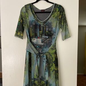 Aventures de Toiles Size 42 (women's 12)